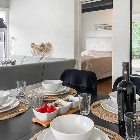 2 Bedroom In * Noordwijkerhout