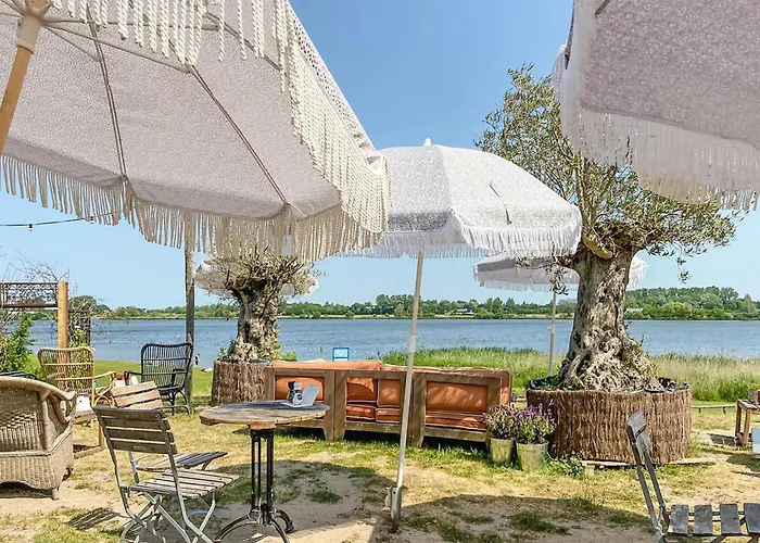 2 Bedroom In Noordwijkerhout