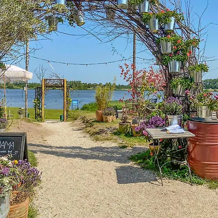 2 Bedroom In Noordwijkerhout