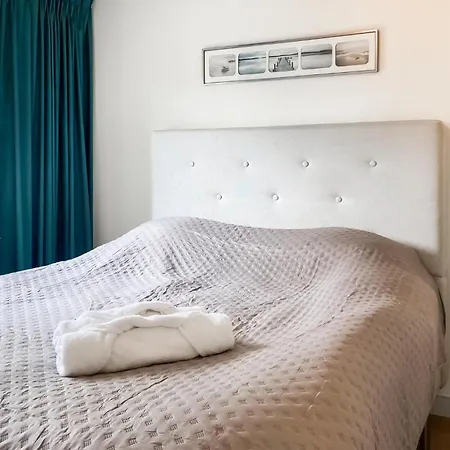 2 Bedroom In 노르트바이커하우트