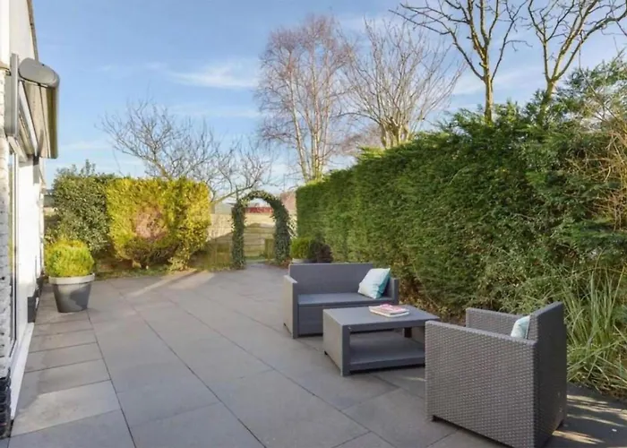 בית נופש 2 Bedroom In *